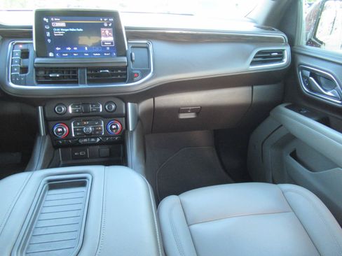 Used 2023 Chevrolet Tahoe LT RWD image 14
