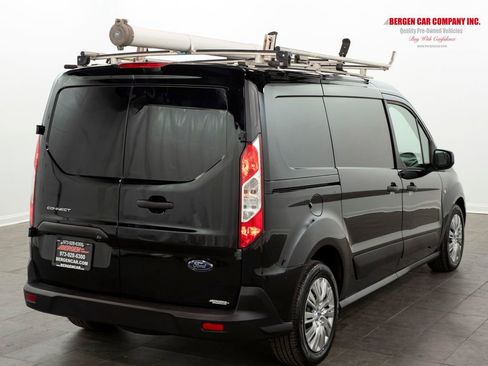 Used 2018 Ford Transit Connect XLT image 12