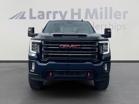 Used 2022 GMC Sierra 2500 AT4 w/ AT4 Premium Plus Package AWD/4WD image 8