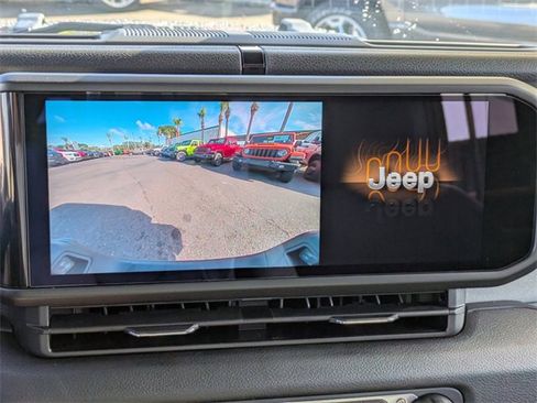 New 2025 Jeep Gladiator Sport image 21