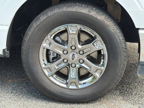 Used 2021 Ford F150 XLT w/ Equipment Group 302A High RWD image 14