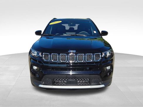 Used 2023 Jeep Compass Limited AWD/4WD image 2