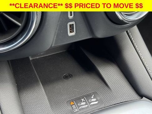 Certified 2024 Chevrolet Blazer LT w/ Convenience Package FWD image 27