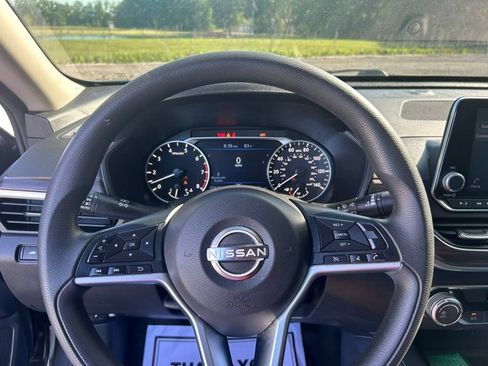 Used 2023 Nissan Altima 2.5 SV AWD/4WD image 27
