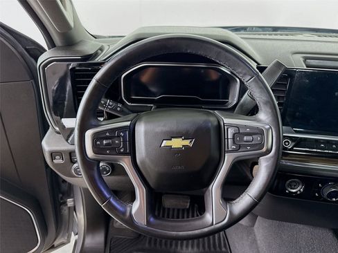 Used 2023 Chevrolet Silverado 1500 LT AWD/4WD image 18