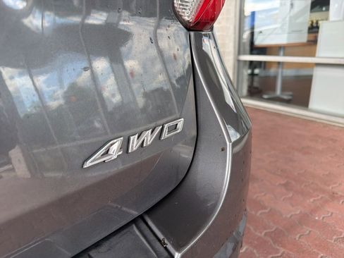 Used 2021 Ford Explorer XLT AWD/4WD image 8