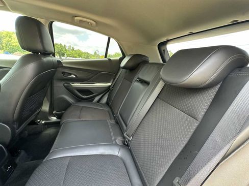 Certified 2021 Buick Encore Preferred w/ Safety Package FWD image 20