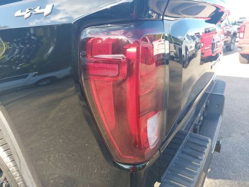 Used 2023 GMC Sierra 1500 Elevation AWD/4WD image 33