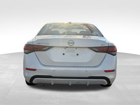 Used 2024 Nissan Sentra SV FWD image 22