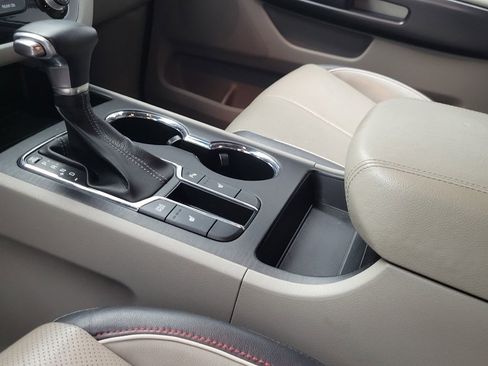 Used 2019 Kia Sedona EX FWD image 26