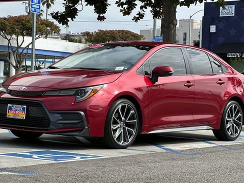 Used 2022 Toyota Corolla SE FWD image 8