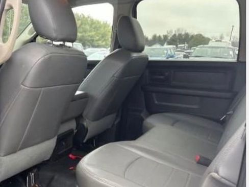 Used 2017 RAM 3500 Tradesman image 12