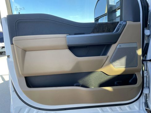 New 2026 Ford F350 Lariat w/ Chrome Package image 25