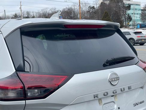 Certified 2025 Nissan Rogue SV AWD/4WD image 32