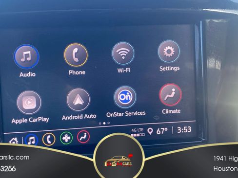 Used 2022 Chevrolet Traverse LS FWD image 2