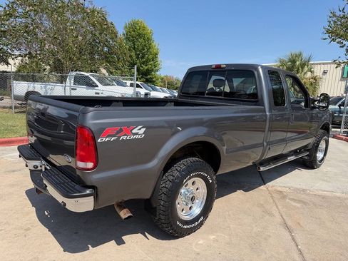 Used 2003 Ford F250 XLT AWD/4WD image 23