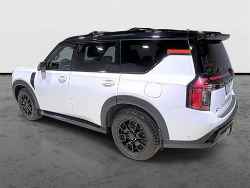 Used 2025 Nissan Armada PRO-4X AWD/4WD image 2