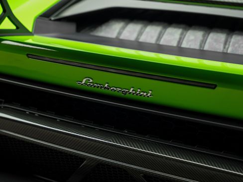 Used 2015 Lamborghini Huracan LP 610-4 AWD/4WD image 14