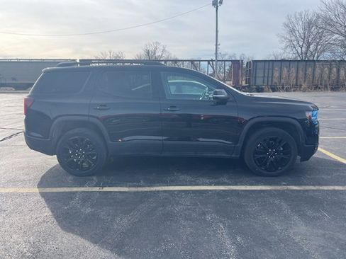 Used 2023 GMC Acadia SLE w/ Driver Convenience Package image 2