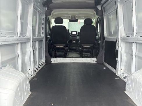 Used 2025 RAM ProMaster 2500 w/ Convenience Group image 13