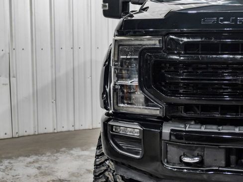 Used 2021 Ford F250 Platinum w/ FX4 Off-Road Package image 48