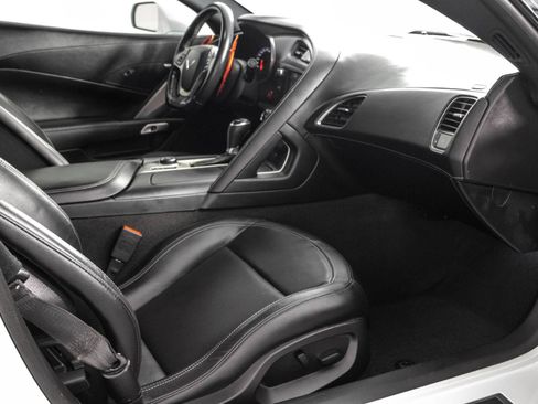 Used 2019 Chevrolet Corvette Stingray Coupe w/ Battery Protection Package RWD image 36