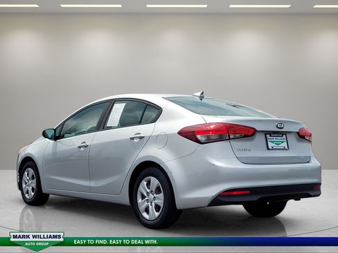 Used 2018 Kia Forte LX w/ LX Popular Package FWD image 6