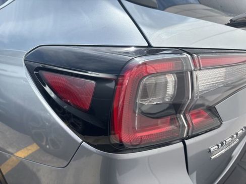 Used 2020 Subaru Outback Limited image 7