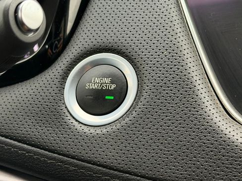 Used 2019 Cadillac XT5 Luxury AWD/4WD image 29