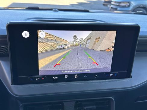 Used 2025 Ford Maverick XL w/ Equipment Group 102A image 5