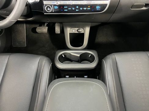 Used 2022 Hyundai Ioniq 5 Limited w/ Cargo Package image 17