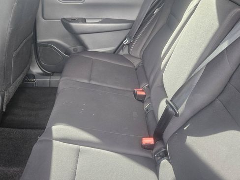 Used 2024 Nissan Rogue S FWD image 8