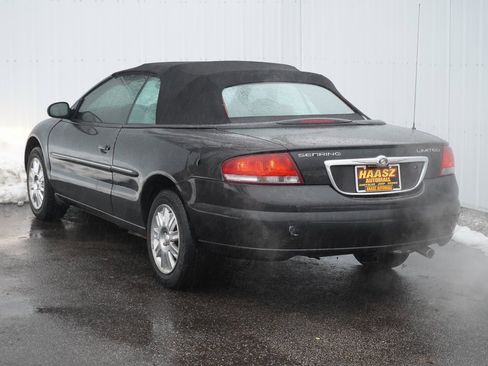 Used 2005 Chrysler Sebring Limited w/ Electronics Convenience Group image 4