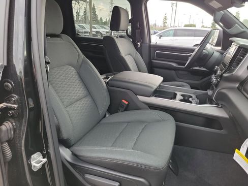 New 2026 RAM 1500 Big Horn AWD/4WD image 16