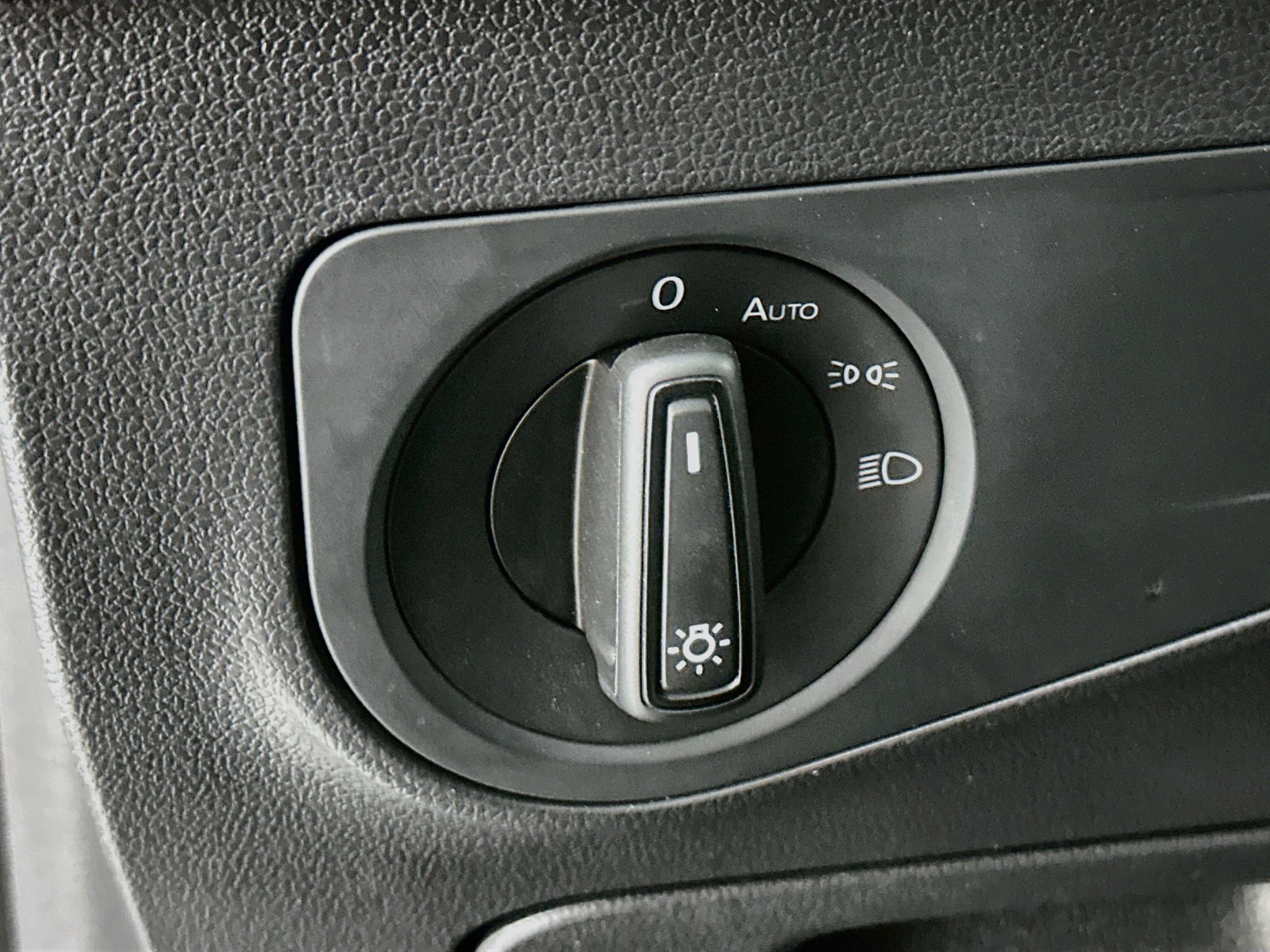 Used 2023 Volkswagen Tiguan S FWD image 17