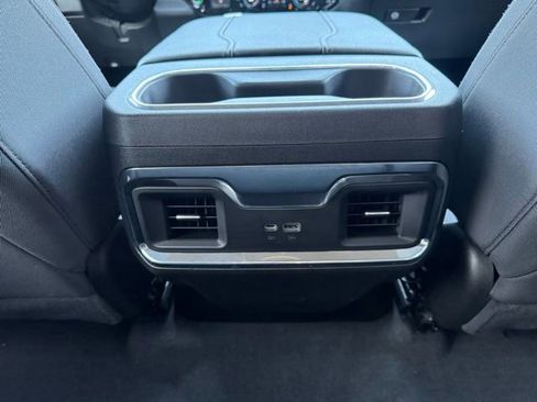 Certified 2024 GMC Sierra 1500 Elevation w/ Preferred Package AWD/4WD image 8