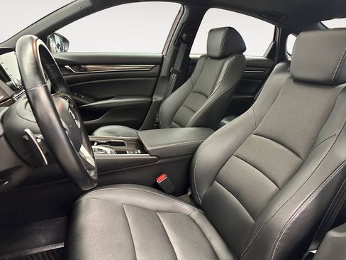 Used 2021 Honda Accord Sport image 9