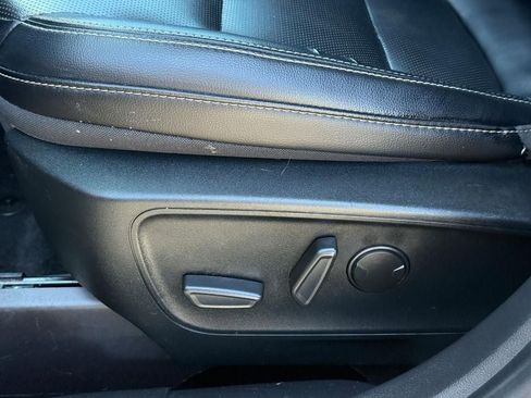 Used 2020 Ford Escape SEL FWD image 19