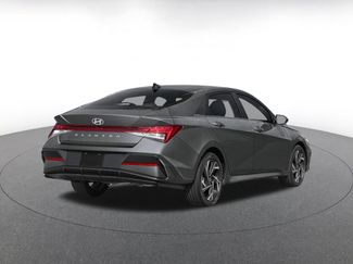 Used 2025 Hyundai Elantra SEL FWD video 2