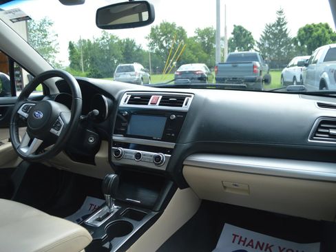 Used 2015 Subaru Outback 2.5i Premium AWD/4WD image 32