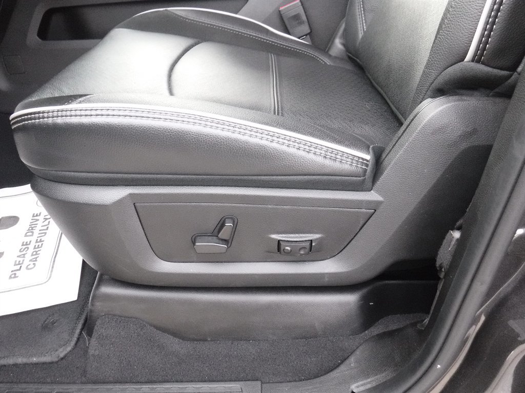 Used 2026 RAM 2500 Laramie AWD/4WD image 12