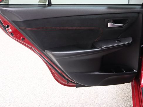 Used 2016 Toyota Camry XSE w/ Moonroof Package FWD image 29