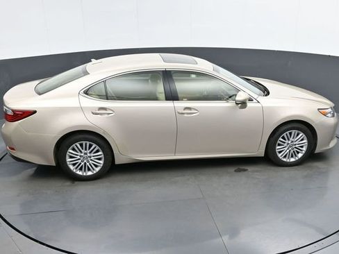 Used 2014 Lexus ES 350 w/ Luxury Package image 20