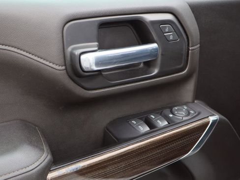 Certified 2022 Chevrolet Silverado 2500 LT image 19