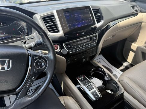 Used 2018 Honda Pilot Elite image 21