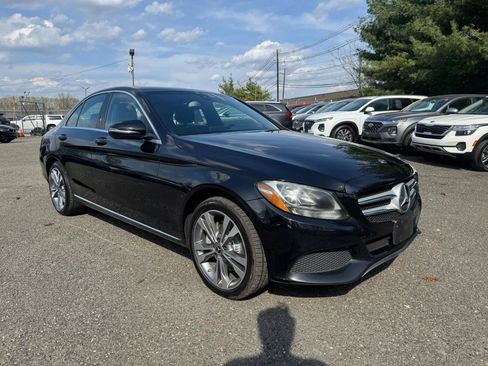 Used 2018 Mercedes-Benz C 300 4MATIC Sedan image 3