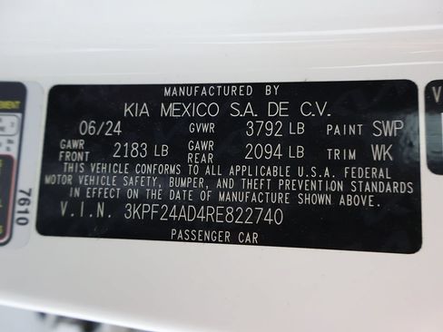 Used 2024 Kia Forte LXS w/ LXS Technology Package FWD image 46