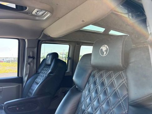 Used 2025 GMC Savana 2500 w/ Driver Convenience Package RWD image 18