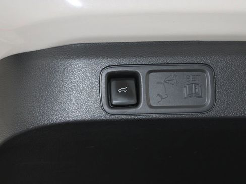 Used 2024 Lincoln Navigator Reserve image 17