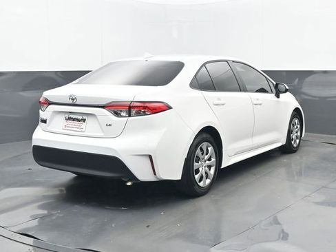 Used 2025 Toyota Corolla LE image 21